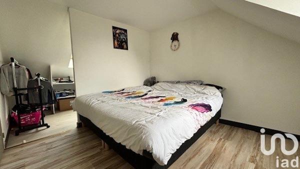 Maison de ville 4 pièces de 75 m² à Carhaix-Plouguer (29270)