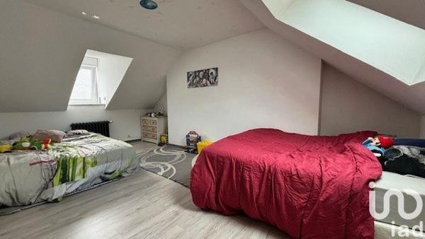 Maison de ville 4 pièces de 75 m² à Carhaix-Plouguer (29270)