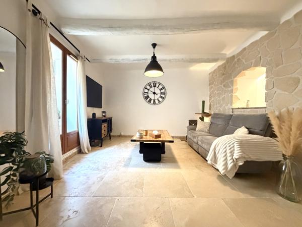 Velaux (13880) Maison de village T3 VELAUX