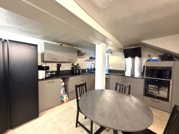 Velaux (13880) Maison de village T3 VELAUX