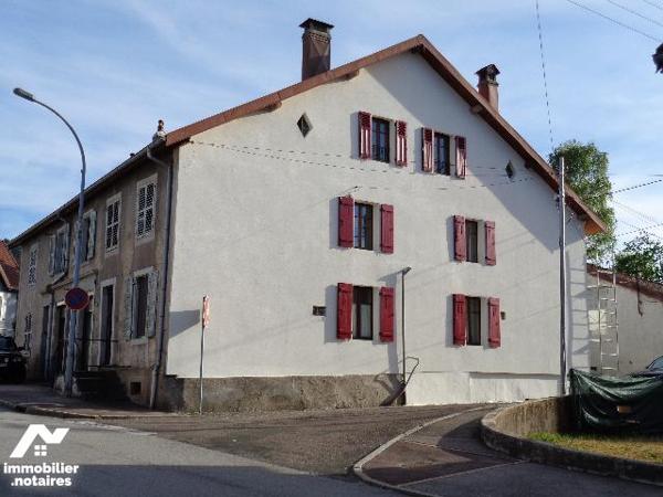 Immeuble de rapport idéal investisseur avec 6 appartements dont 5 qui sont déjà loués