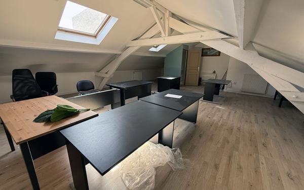 Appartement à vendre    2 pièces • 32 m2 Montreuil