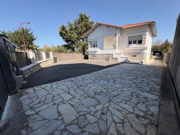 Prix en Baisse pour cette magnifique maison à AIRE SUR L'ADOUR (40)