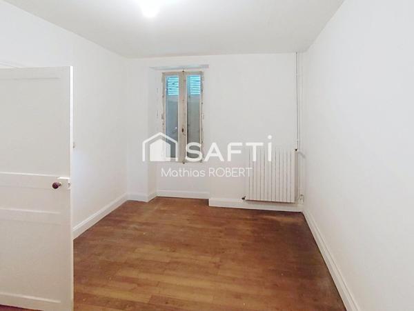 Maison d’habitation à rénover – Secteur proche N10