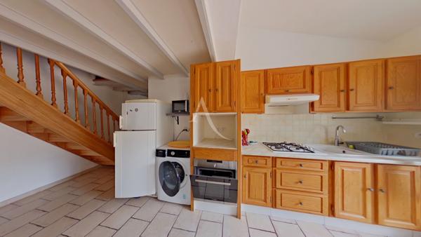 TYPE 4/5 AU COEUR DU VILLAGE DE GINASSERVIS PROCHE PARKING ET COMMODITES