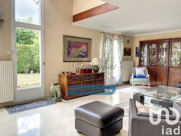 Maison 6 pièces de 147 m² à Noiseau (94880)