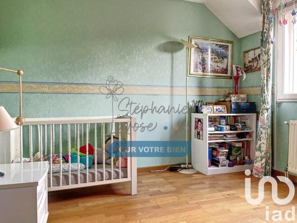 Maison 6 pièces de 147 m² à Noiseau (94880)