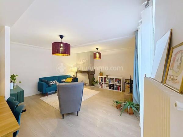 Location                                                      Appartement
                        
                     4 pièces                      75 m2                     à Clermont-Ferrand