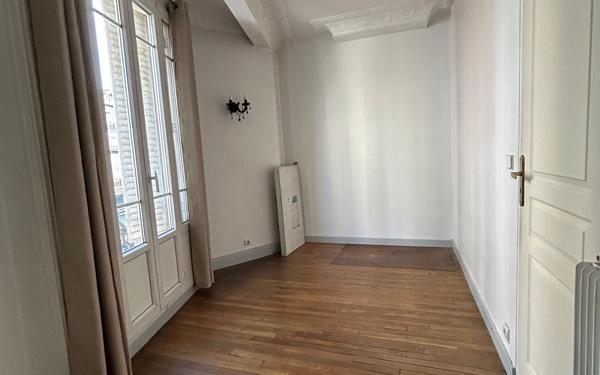 Appartement à vendre    3 pièces • 60 m2 Villemomble