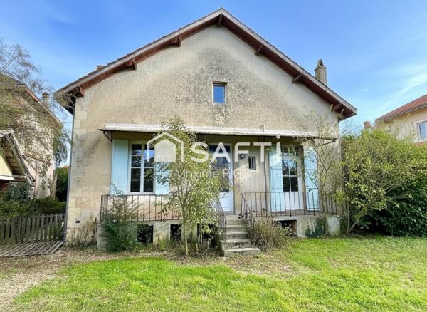 Maison de ville 7 pièces avec garage et jardin