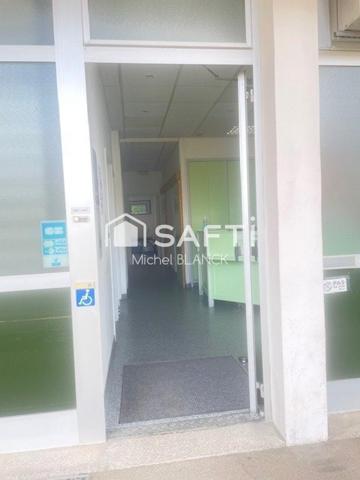 Local professionnel 92 m².