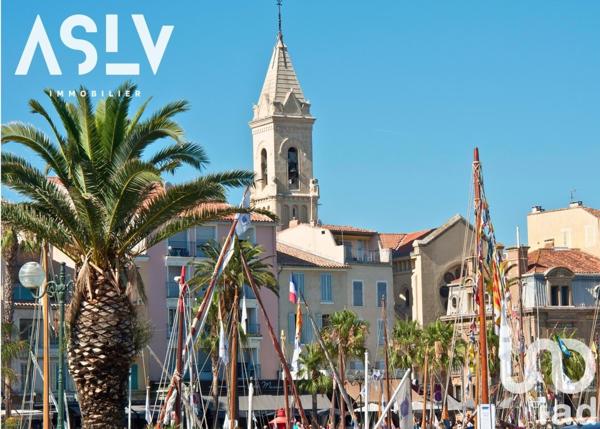 Maison 8 pièces de 250 m² à Sanary-sur-Mer (83110)