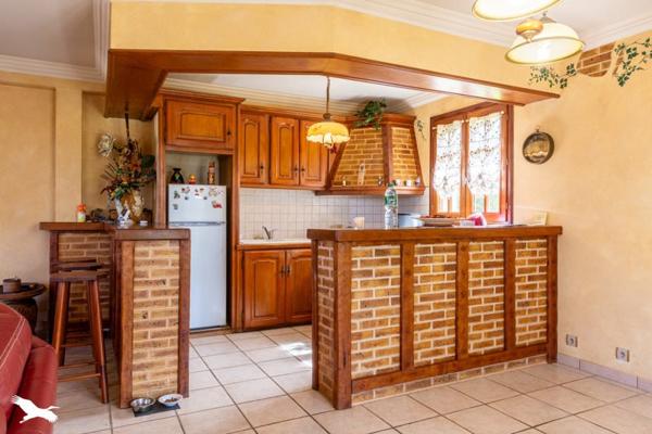 Maison à vendre |                                       Uzerche |                                        6 pièces  |  139 m²