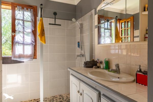 Maison à vendre |                                       Uzerche |                                        6 pièces  |  139 m²