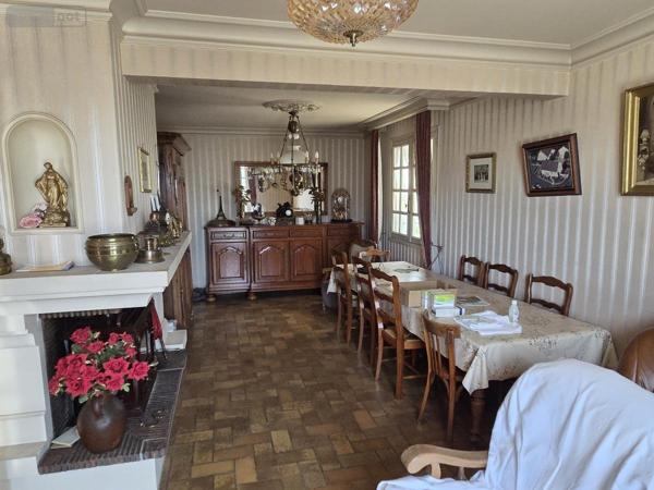 Maison à vendre à Château-Gontier-sur-Mayenne en Mayenne (53200), ref : 53073-1710