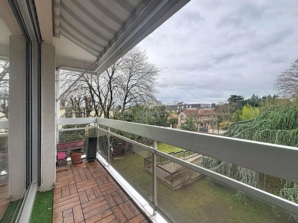 Bas de Chatou Appartement 5 pièce(s) 92.5 m² €599 000 ** - Référence 162065