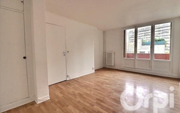 Appartement à vendre    2 pièces • 41 m2 Paris 19
