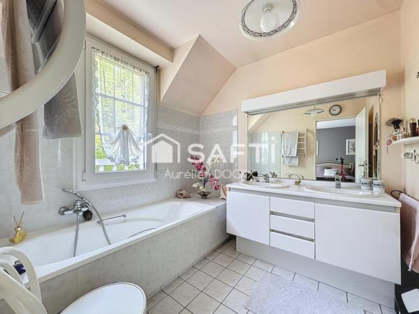 Maison individuelle lumineuse sans vis-à-vis.