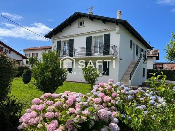 Spacieuse maison familiale/Golf de la Nivelle