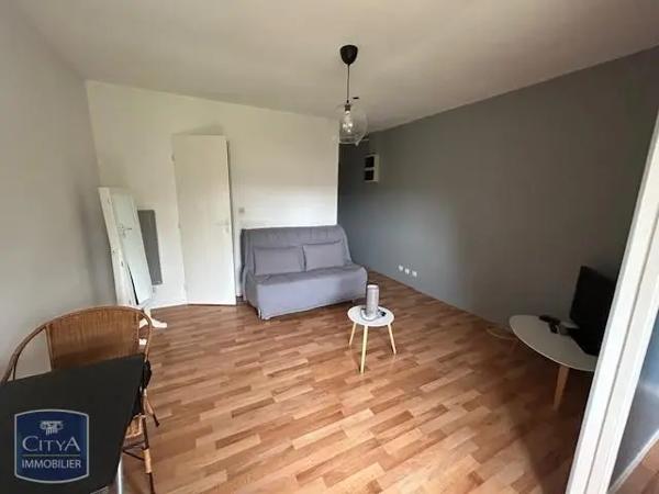 Appartement à louer 1 pièce 23.96m² Poitiers (86000)