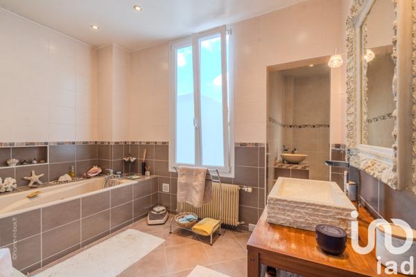 Maison à vendre 8 pièces 184 m² Colombes