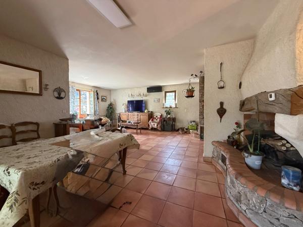 Maison à vendre de 153m2 6 pièces terrain de 1000m2 ALES (30)
