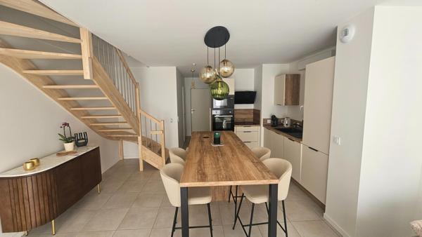 Le Taillan-Médoc – Maison familiale de 87 m² avec garage et terrasse