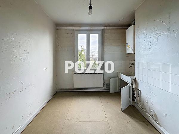 A VENDRE - Avranches CENTRE VILLE - Appartement et plateau à aménager - 3 pièce(s) AVRANCHES