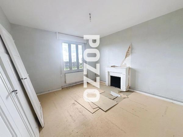 A VENDRE - Avranches CENTRE VILLE - Appartement et plateau à aménager - 3 pièce(s) AVRANCHES