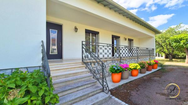 Maison Pamiers 6 pièce(s) 170m2 environs sur terrain de + de 1700m2 sans vis a vis  garage sous sol jacuzzi