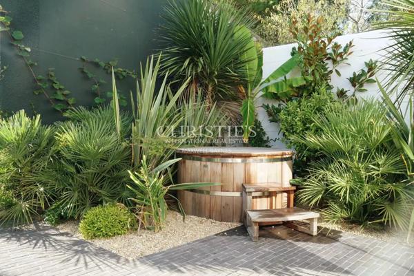 LES PORTES-EN-RE – Villa d’exception, atypique et paysagée entre plage et forêt