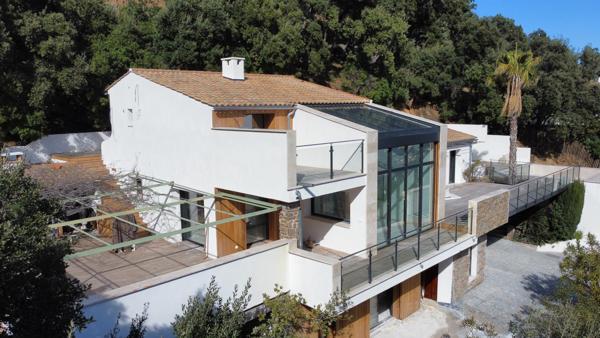 Maison à vendre  7 pièces - 223 m2 CAVALAIRE SUR MER - 83