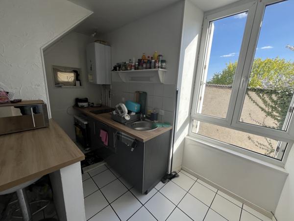 Poitiers (86000) POITIERS MONTBERNAGE APPARTEMENT TYPE 2 DE 33.6 M2 EXPOSE PLEIN SUD