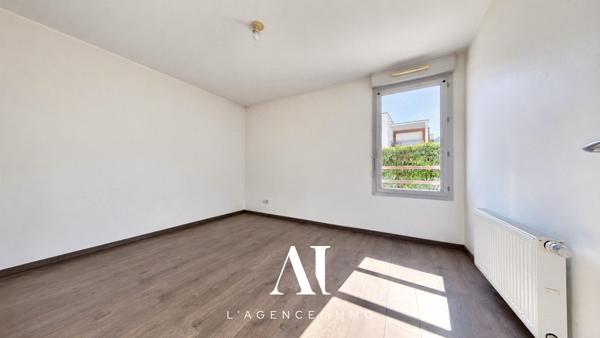 Appartement T2 en Rez-de-Jardin avec Garage Place de parking 01170 Gex