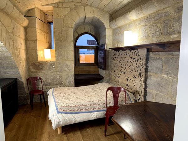 A louer, dans le coeur historique de Périgueux, bel Appartement T1 entièrement restauré