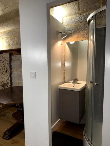 A louer, dans le coeur historique de Périgueux, bel Appartement T1 entièrement restauré