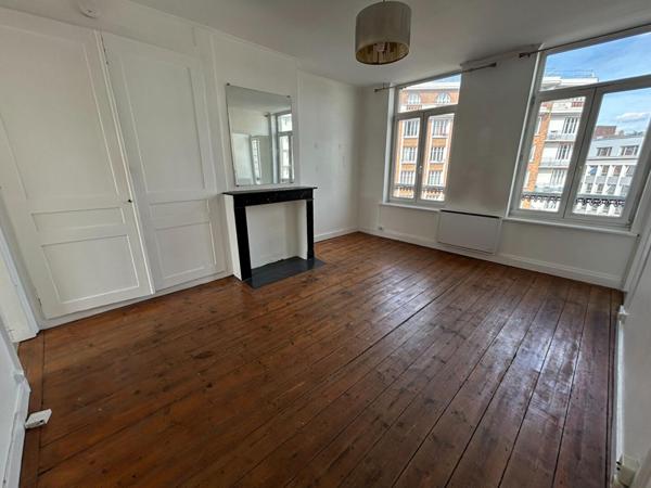 A LOUER : T2 à LILLE • Place Jacquard - REPUBLIQUE • 755 € CC • Réf. G264-3