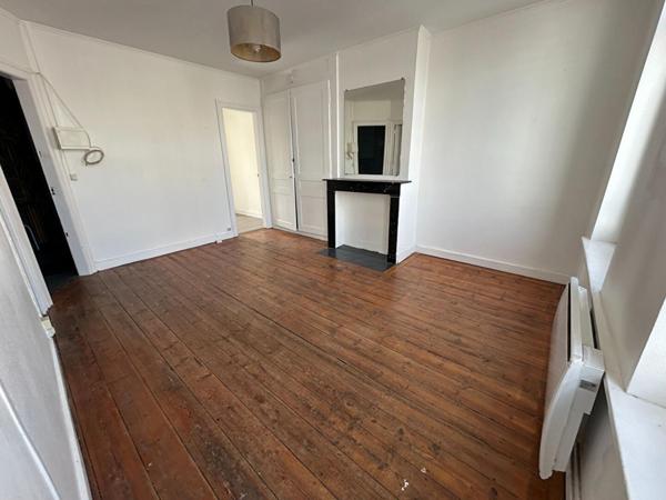 A LOUER : T2 à LILLE • Place Jacquard - REPUBLIQUE • 755 € CC • Réf. G264-3