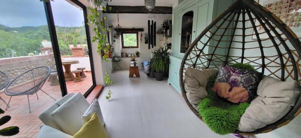 Magnifique Maison de village avec terrasses , jardinet,  piscine et garage