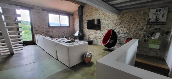 Magnifique Maison de village avec terrasses , jardinet,  piscine et garage