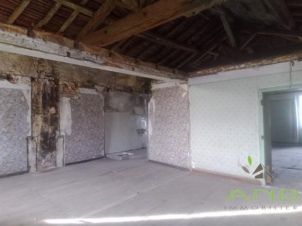 Maison avec potentiel locatif centre Saint Claud