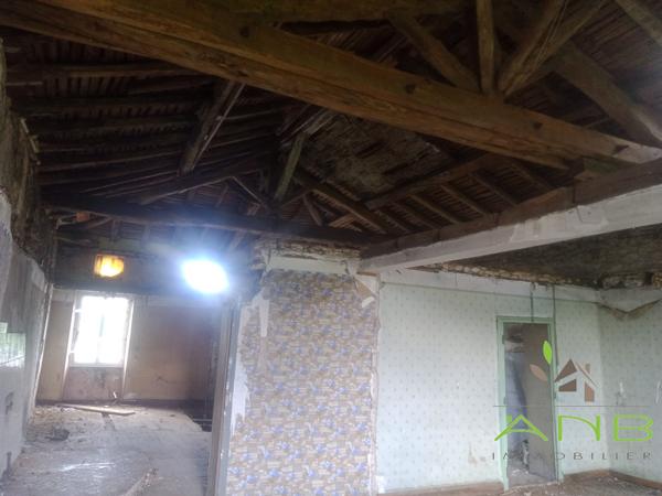 Maison avec potentiel locatif centre Saint Claud