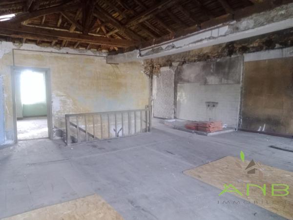 Maison avec potentiel locatif centre Saint Claud