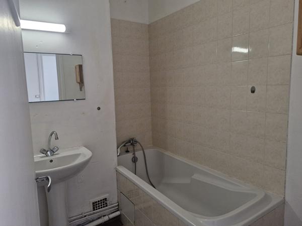 Appartement T3 non meublé-Hyper Centre