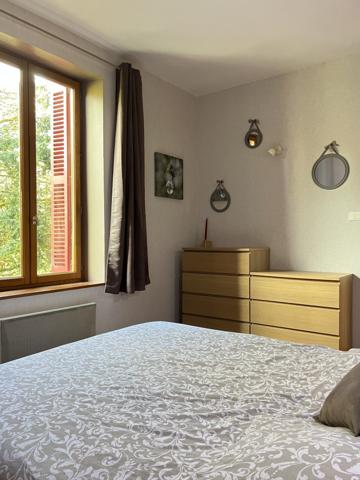 Maison de caractère en bord de rivière- Longueville Sur Scie-Sur-Scie