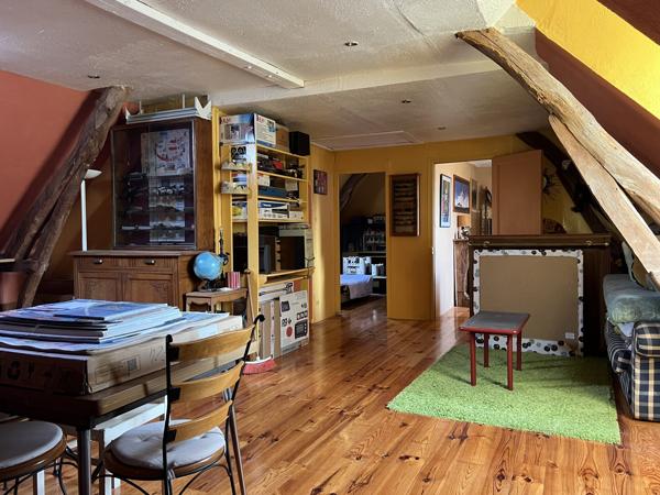 Maison de caractère en bord de rivière- Longueville Sur Scie-Sur-Scie