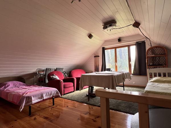 Maison de caractère en bord de rivière- Longueville Sur Scie-Sur-Scie