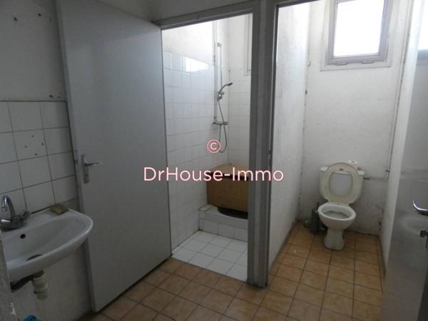 Bien immobilier à vendre 6 pièces de 945 m²