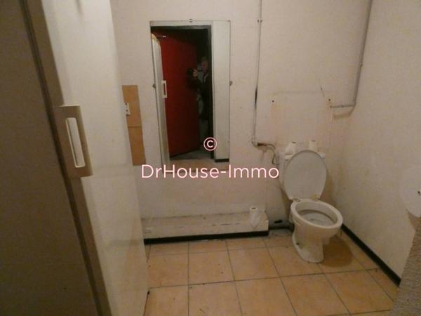 Bien immobilier à vendre 6 pièces de 945 m²