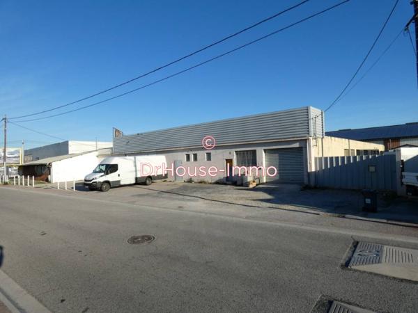 Bien immobilier à vendre 6 pièces de 945 m²